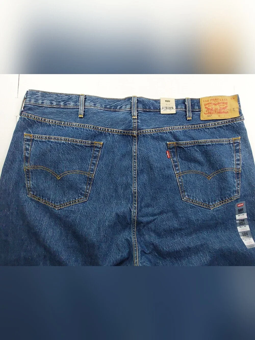 Levis levis button